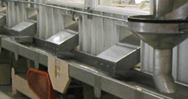 Meat-Gathering Conveyor